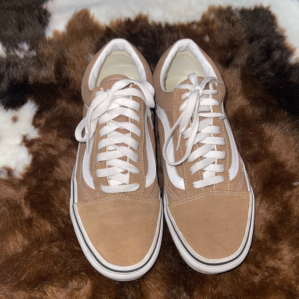 Vans woman’s size 8 beautiful tan/brown color